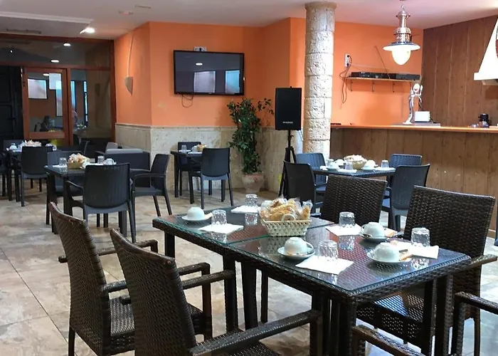 Casa Rural Spa La 컨트리하우스 Ávila